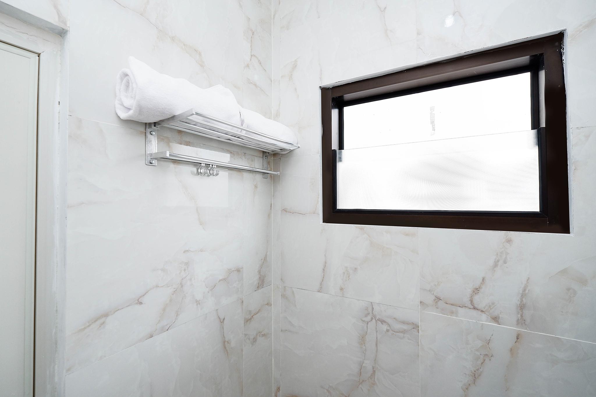 Oyo 1611 Four D'Home Solo Kültér fotó