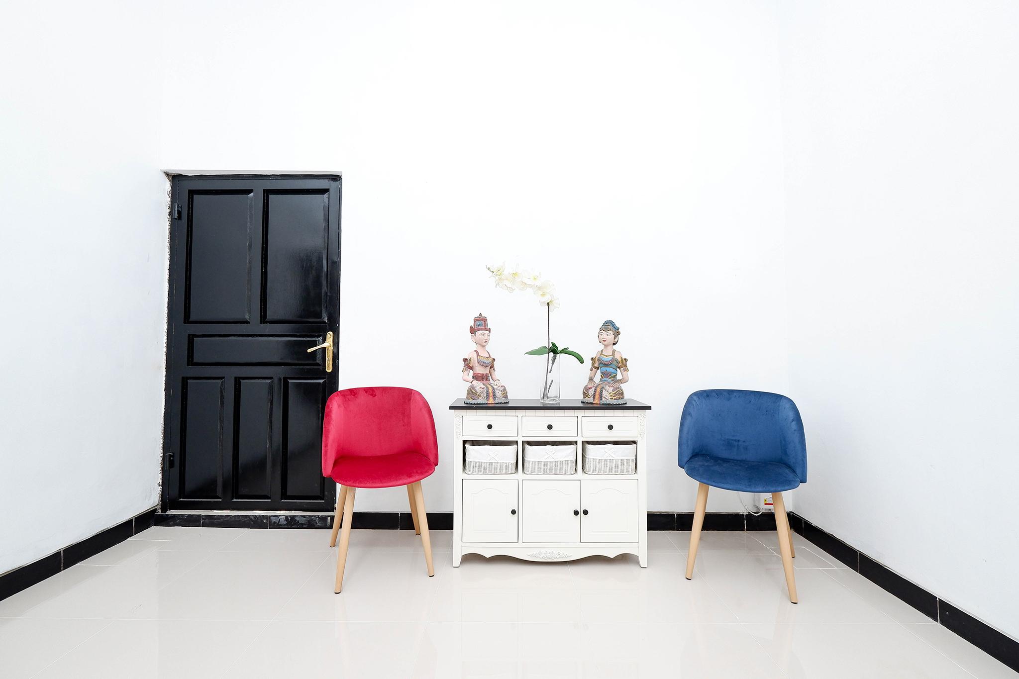 Oyo 1611 Four D'Home Solo Kültér fotó